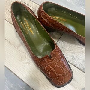 Elegant Block Heel Pump Shoes